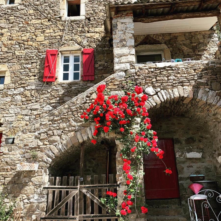 Les Clapiers Appartement Avec Jacuzzi Et Riviere. Mialet  Exterior foto